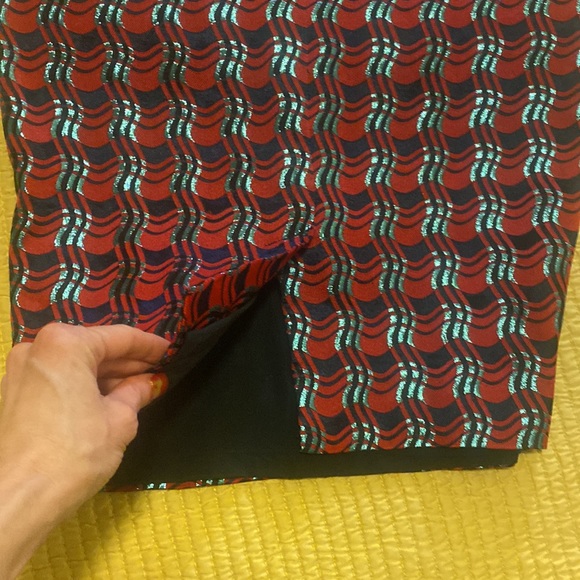 Diane Von Furstenberg Red Metallic Printed Dress Size 4 - Picture 13 of 16